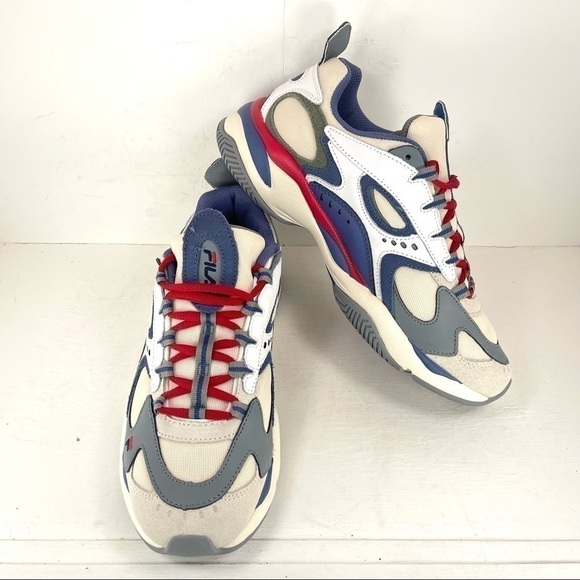 Fila Boveasorus Leather Low Top Sneaker Size 9.5 Women - Picture 2 of 9